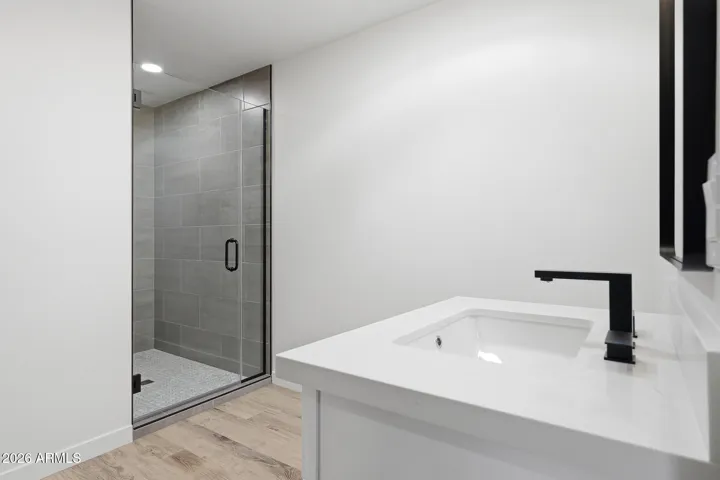 Bathroom 3. Attached to bedroom 4.
