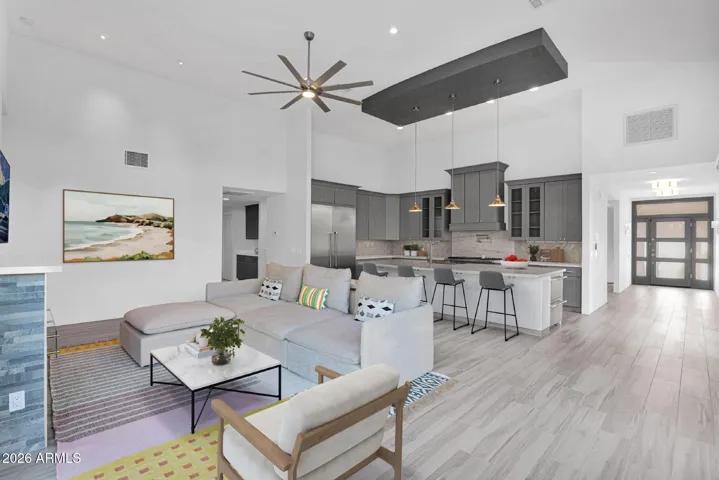 Virtual staging by SOLD