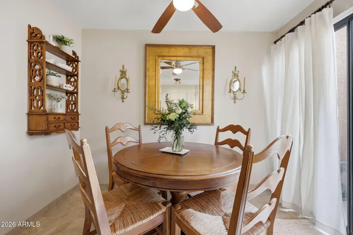 Eat in kitchen