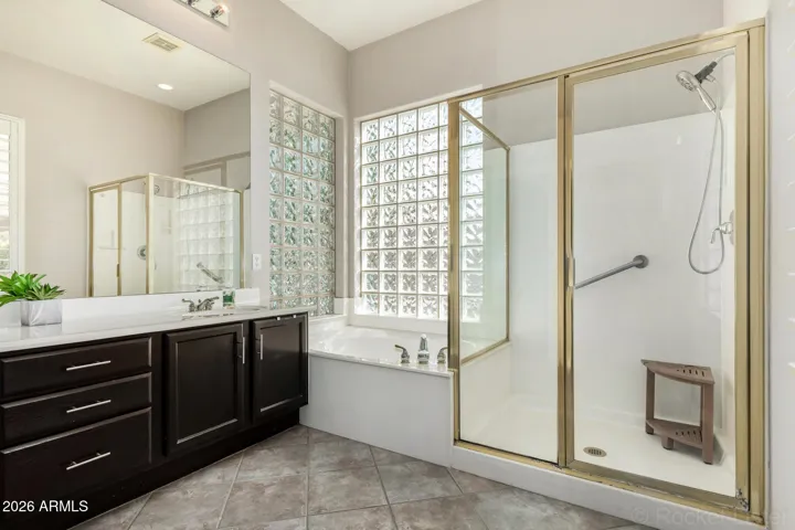 Primary bath