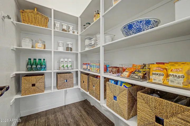 Walk-in Pantry