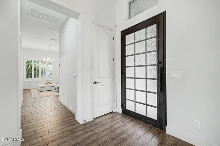 Entry to Bonus Room