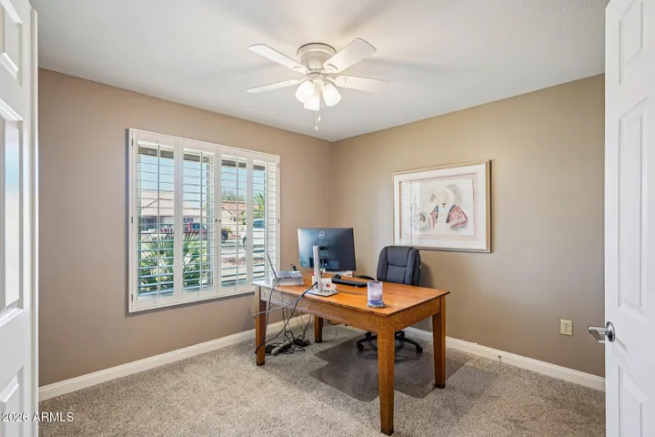 A guest bedroom / office