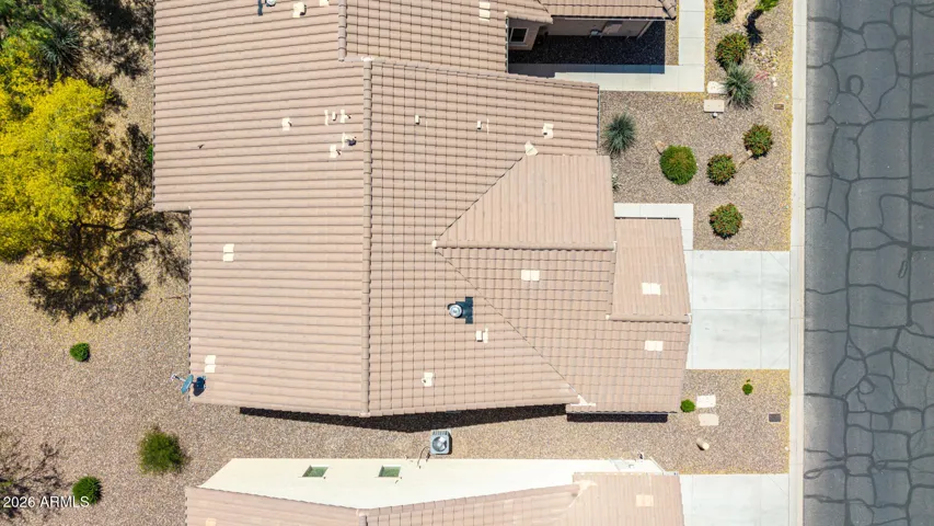 The roof and gutters are maintainted by the HOA