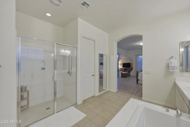 Separate walk in shower