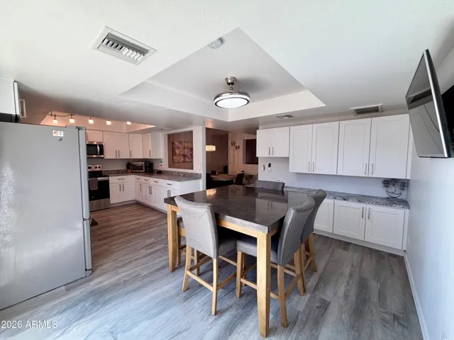Large Dinette