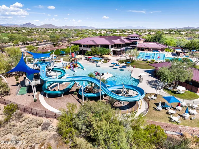 Amenities even include a water park!