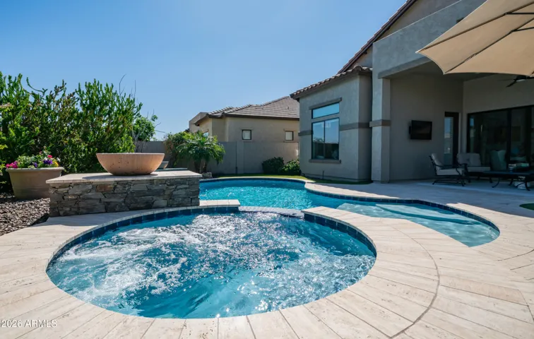 The Perfect Balance of Luxury, Comfort, and Outdoor Living