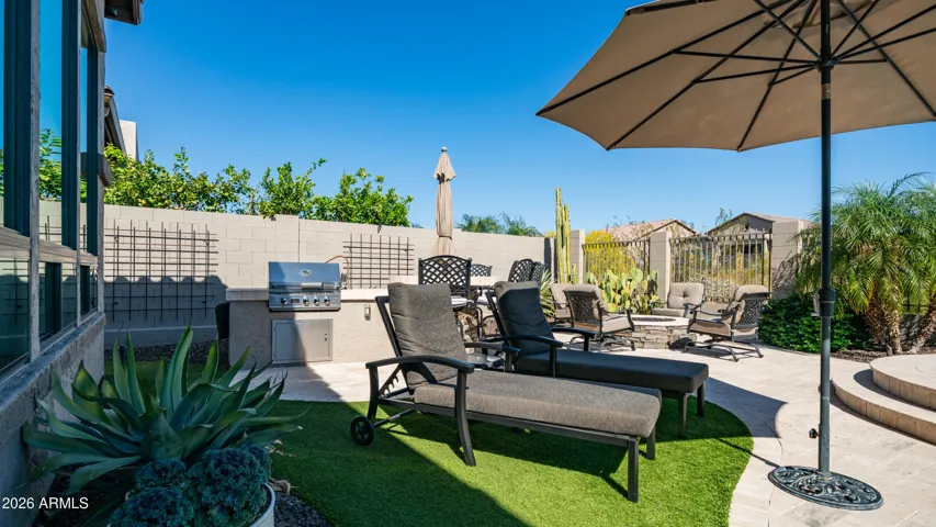 A Seamless Design of Indoor Outdoor Comfort