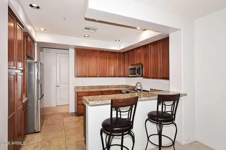 Breakfast bar