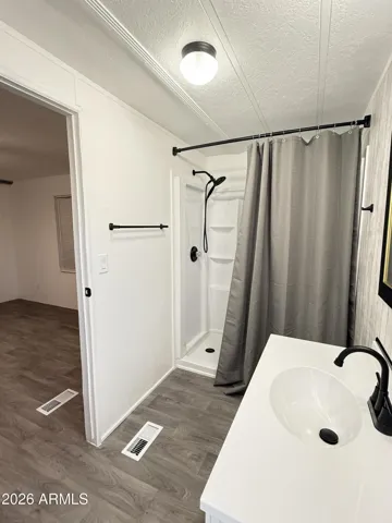 En suite bath