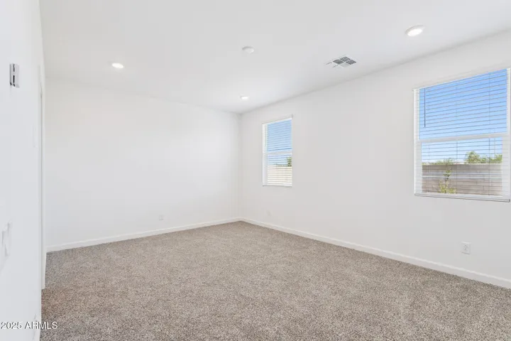 Pictures of sample model home. Colors, features and finishes will vary for each home.