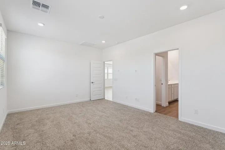 Pictures of sample model home. Colors, features and finishes will vary for each home.