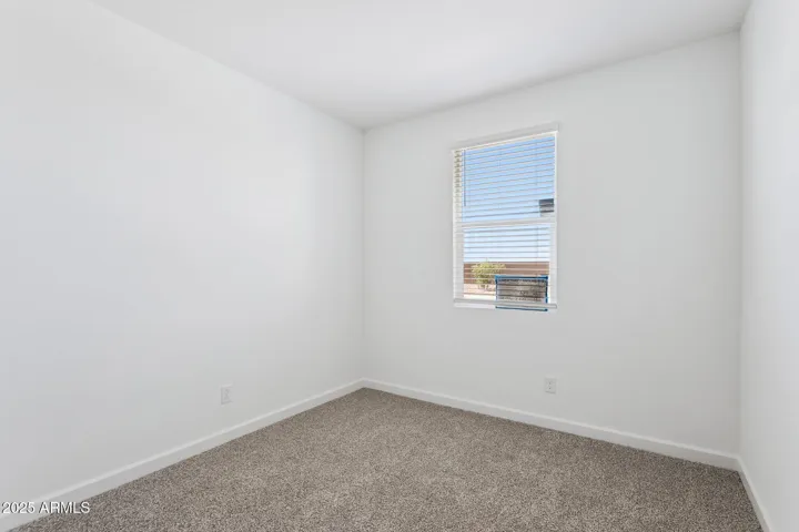 Pictures of sample model home. Colors, features and finishes will vary for each home.