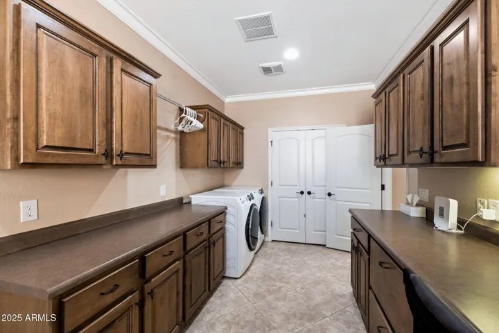 Laundry/ office space