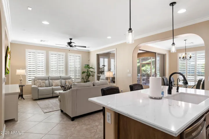 Living/kitchen