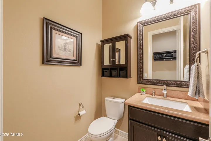 Powder Room / 1/2-Bath