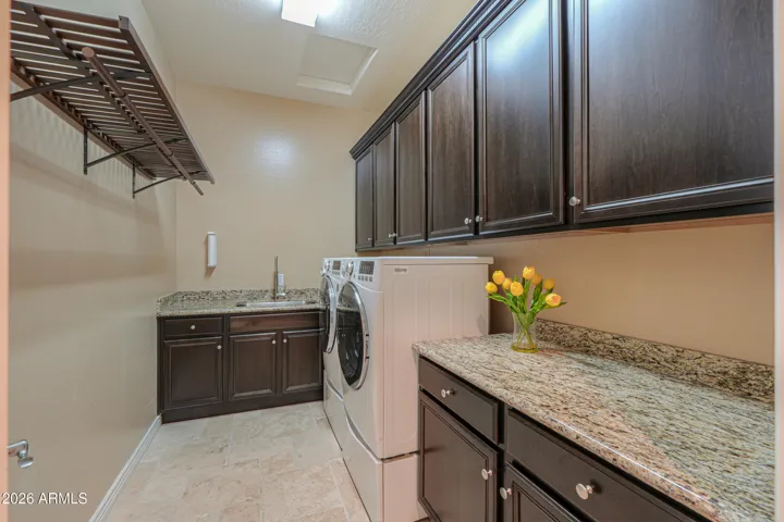Walk-In Laundry w/Soaking Sink & Lots of Cabinetry