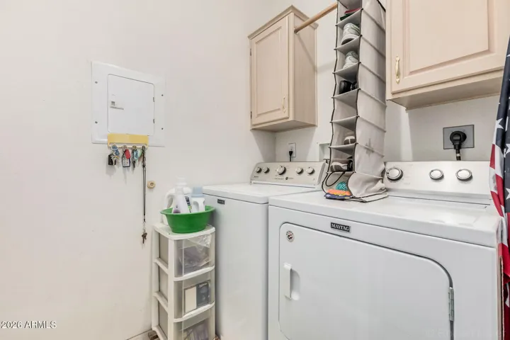 INSIDE LAUNDRY