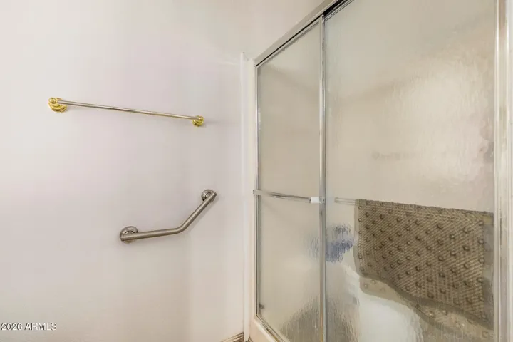 MASTER SHOWER