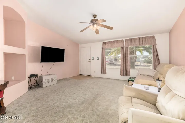 SOARING VAULTED CEILINGS THROUGHOUT