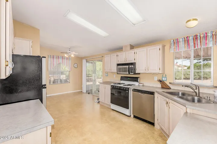 LARGE, EAT-IN KITCHEN PLUS SEPARATE DINING ROOM