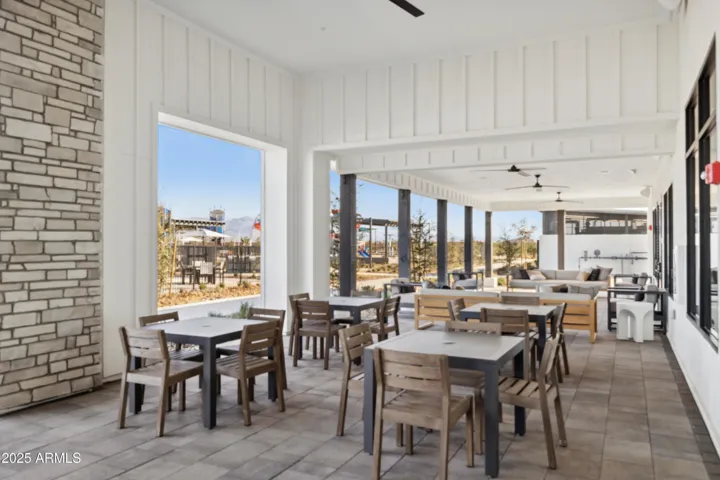 Outdoor dining area!