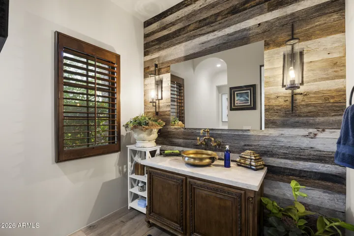 Guest powderroom