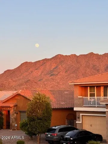 Picture taken by owner on Primary balcony
