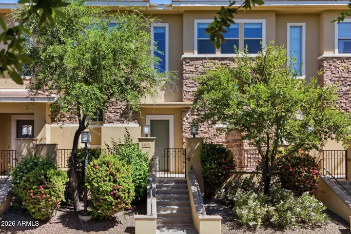 Perfect location in the subdivision... quiet location
