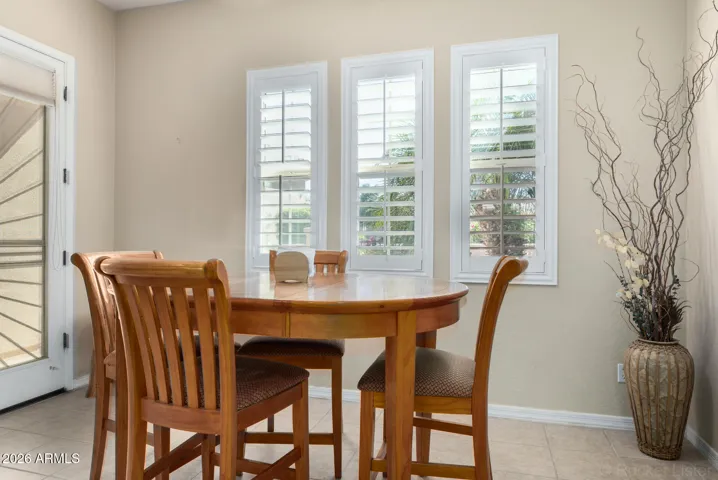Eat Area in Kitchen