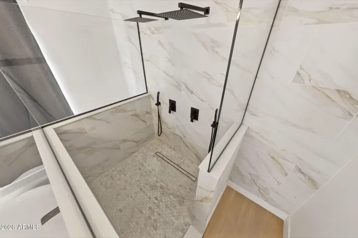 Walk-in Dual Head
