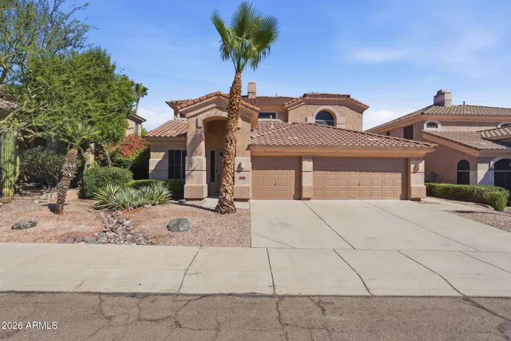 Gorgeous Club West Home