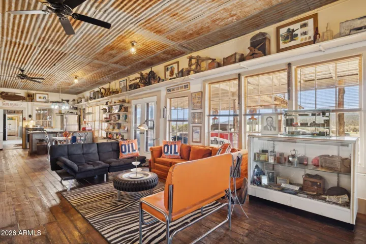 Store Living Room