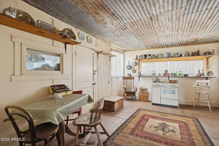 1943 Home Living Room & Kitchen