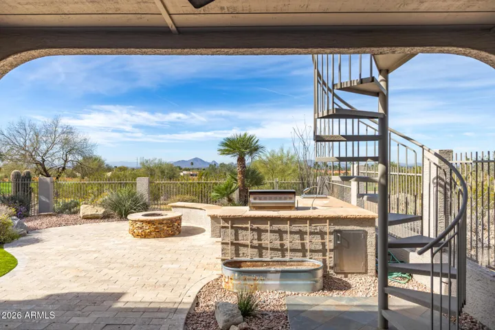 fire pit/outdoor kitchen/spiral staircase