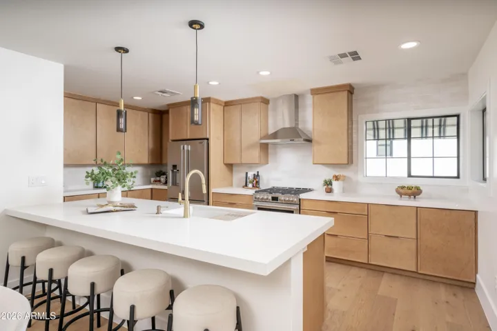 Kitchen Breakfast Bar