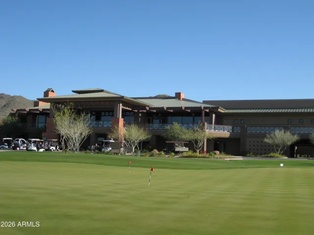 Practice Putting Green