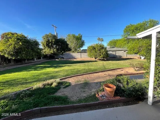 private yard with block wall and no alley