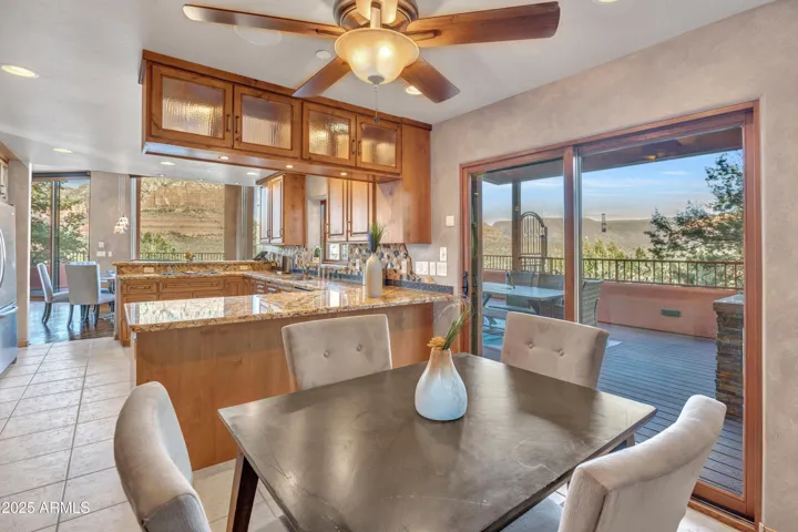 Eat in Kitchen Nook