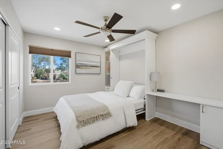 Guest Suite, 1/2