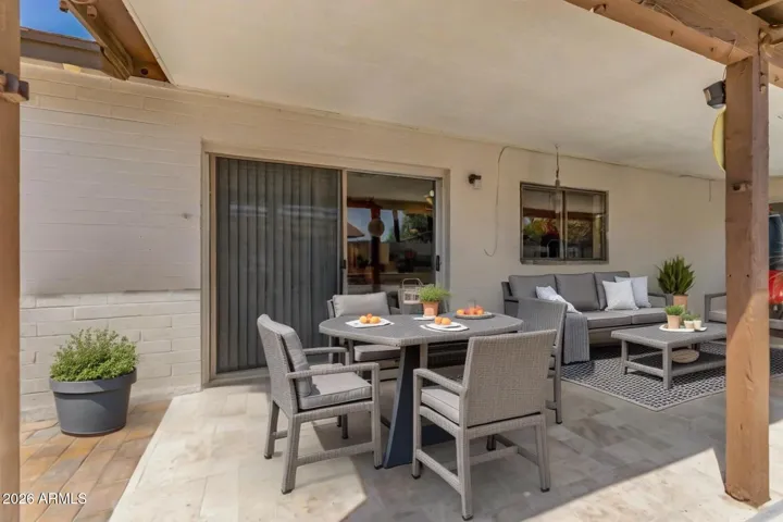 Nice patio, very relaxing