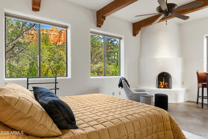 Featuring a kitchenette, en suite bath, and walk in closet