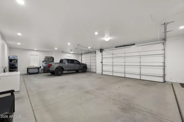 attached 3 car garage interior