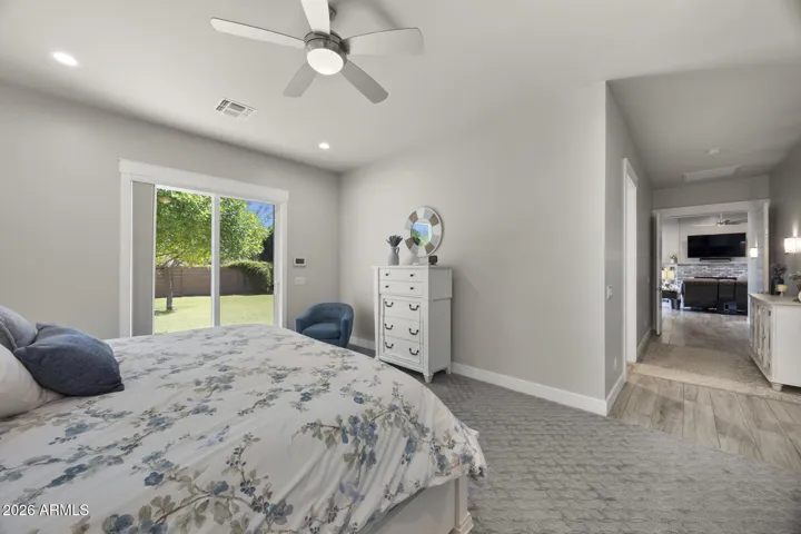 primary suite additional photo