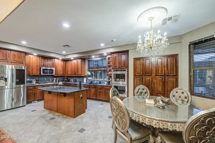 Kitchen/Breakfast area