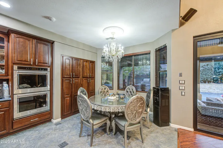 Kitchen/ Breakfast area