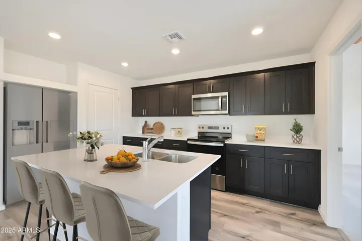 This is a virtually staged Yucca home. Options and colors may vary.