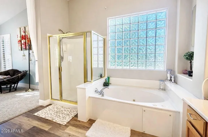 Master Bath with Separate Shower and Tub