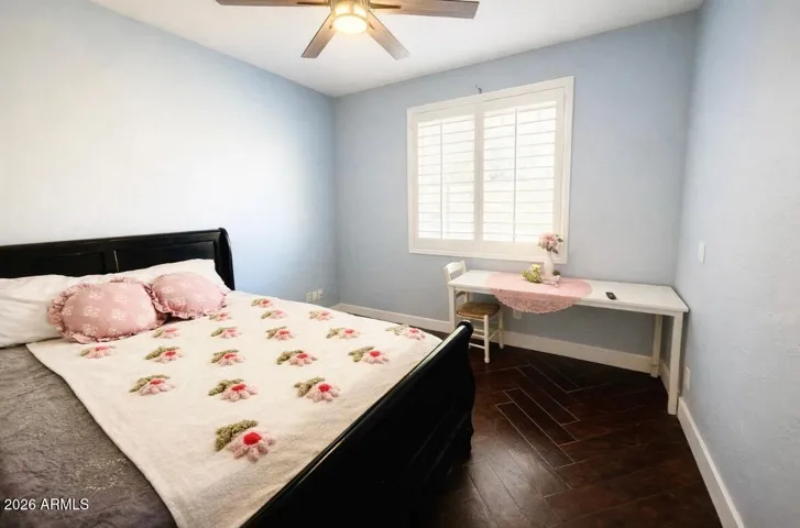 Downstair Room (no closet)